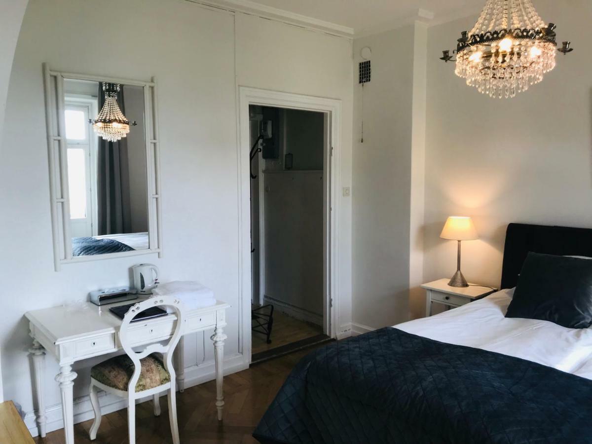 Hotell Goeta Йоребру Екстериор снимка