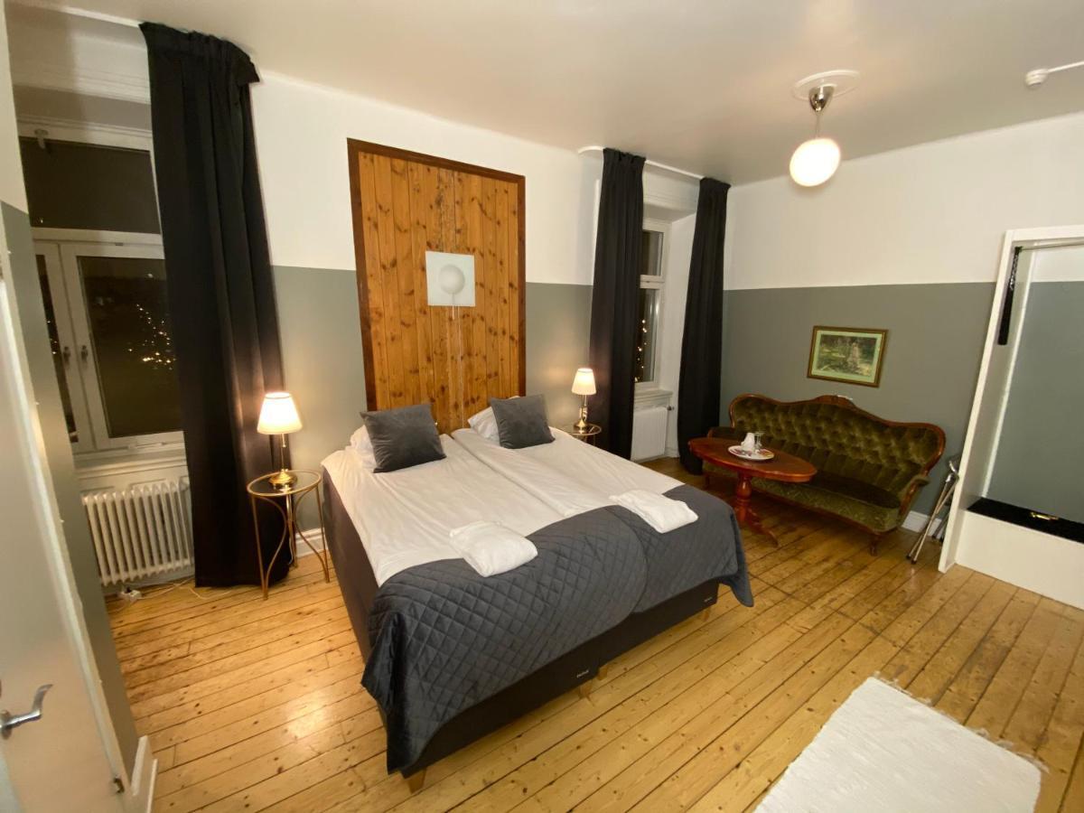 Hotell Goeta Йоребру Екстериор снимка