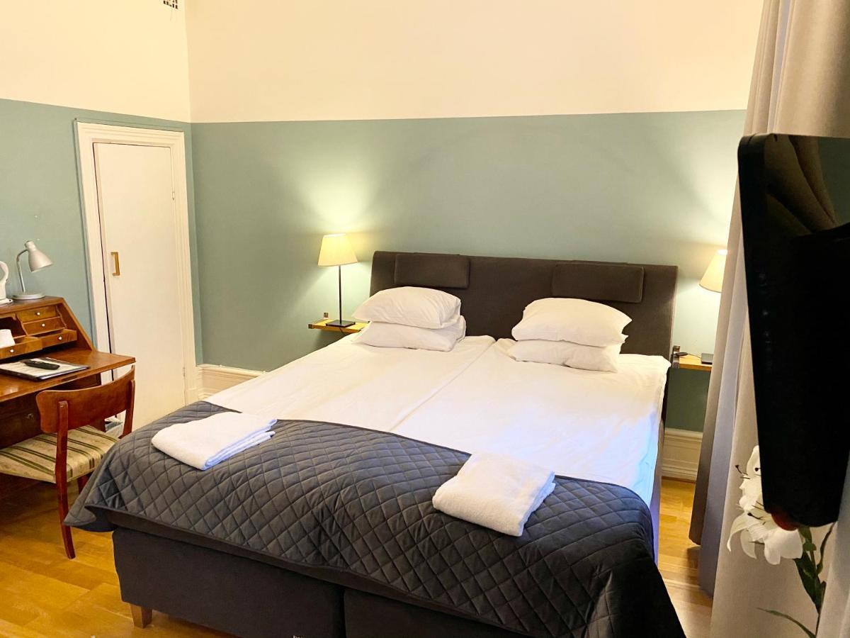 Hotell Goeta Йоребру Екстериор снимка